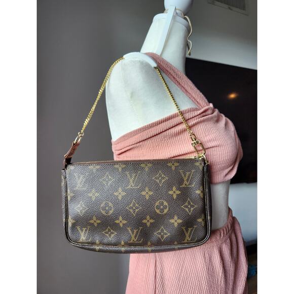 Louis Vuitton Pochette Accessoires LV Monogram Shoulder Bag with Chain Vintage - Picture 3 of 15